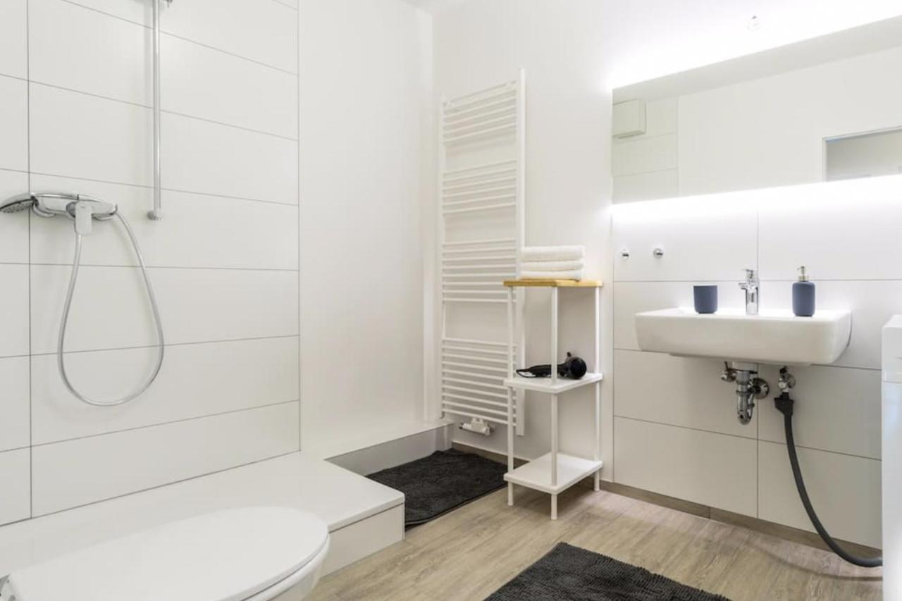 Homefy Oldtown Apartment - 6 People - 2 Bath - Balcony - Top Location 杜塞尔多夫 外观 照片